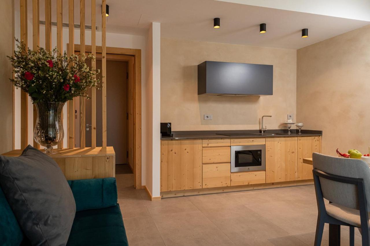 Shiloh Private Luxury Apartments Costermano Exterior foto